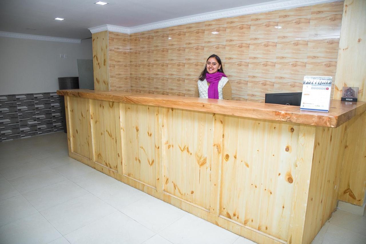 Hotel Himalayan Vacation Покхара Экстерьер фото