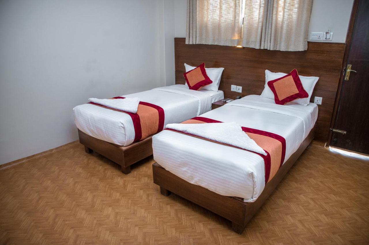 Hotel Himalayan Vacation Покхара Экстерьер фото