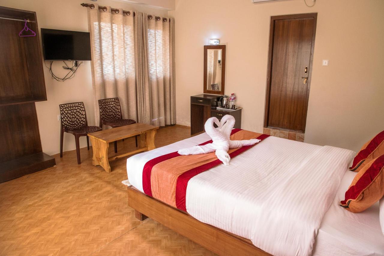 Hotel Himalayan Vacation Покхара Экстерьер фото